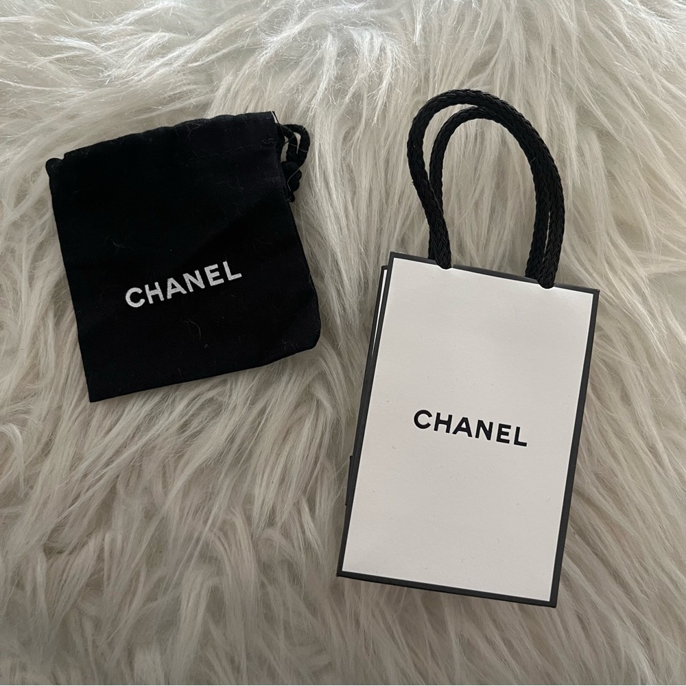 Chanel Black and White mini Jewelry Dust bag and Shopping bag